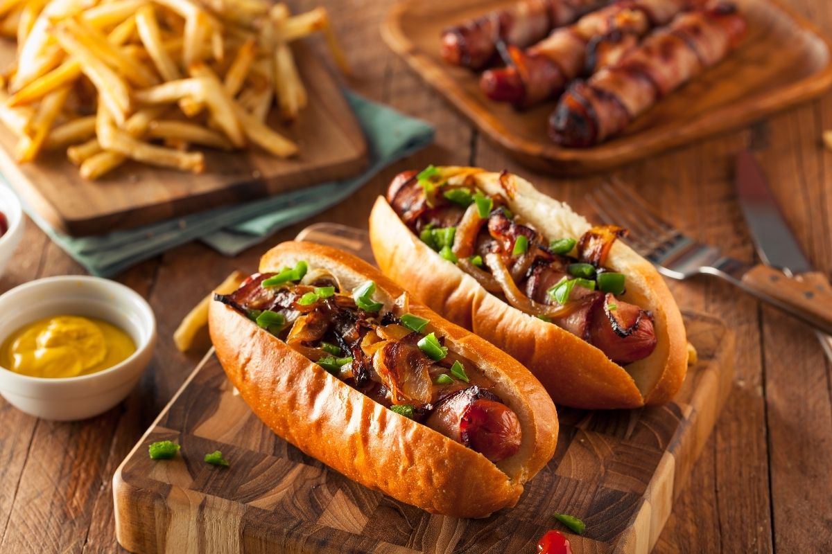Choosing the Best Hot Dog Cooker for Your Family