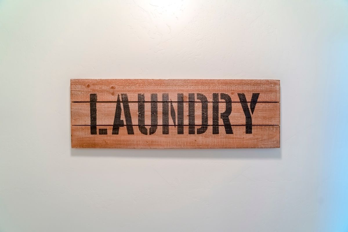 Laundry signs